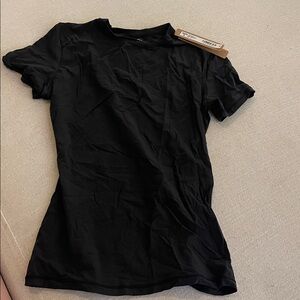 Skims fits everybody short sleeve tshirt